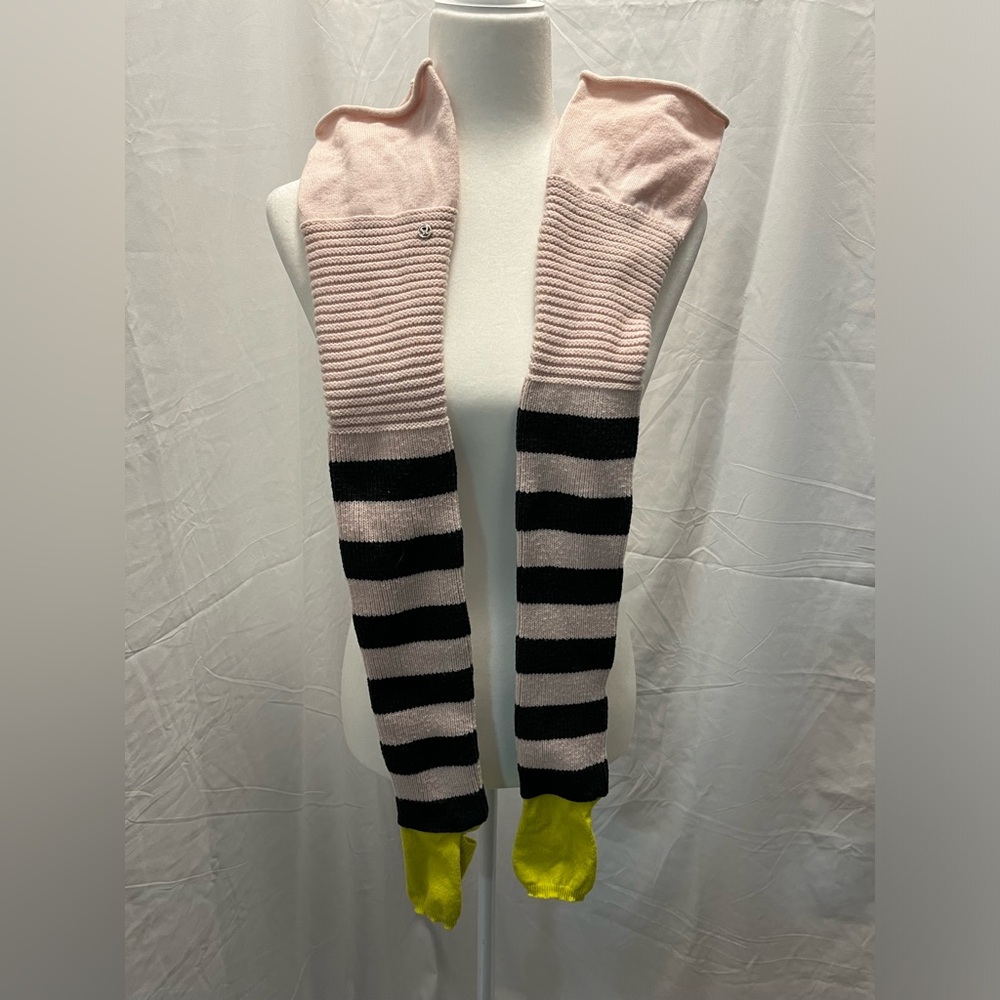 Lululemon Blissed Out Leg Warmers - Picture 2 of 5
